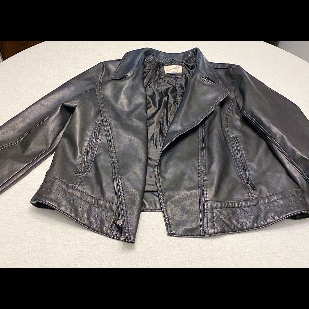 Women’s faux leather jacket